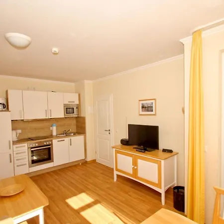 Terrasse, Gratis Nutzung Vom Ahoi Erlebnisbad Und Sauna In Sellin - Meeresblick 44 奥斯特巴德·哥伦